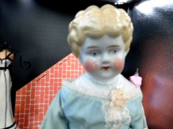 china head blonde ethel face
